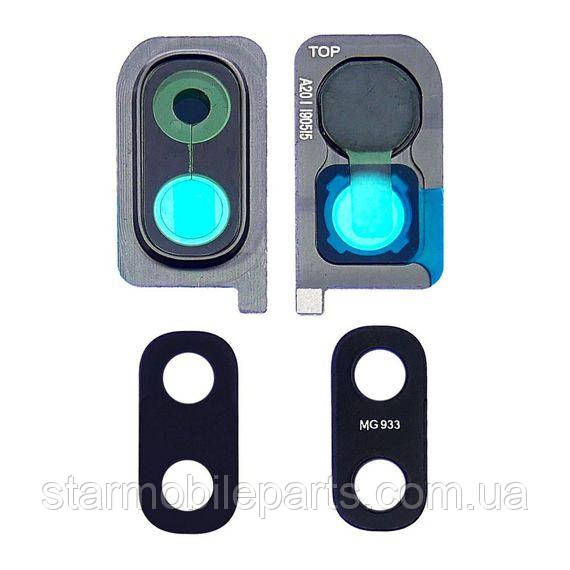 Скло камери для Samsung A205 Galaxy A20 (2019) з сріблястою рамкою, фото 1