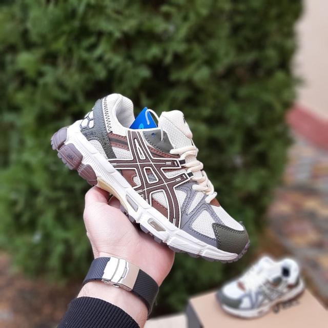 Кроссовки Asics
