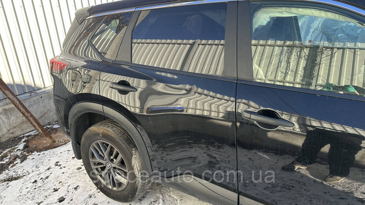 Дверь задняя правая Nissan Rogue T33 2021-2024 821006RR0A б/у оригинал код цвета KH3 ( черный ), фото 1