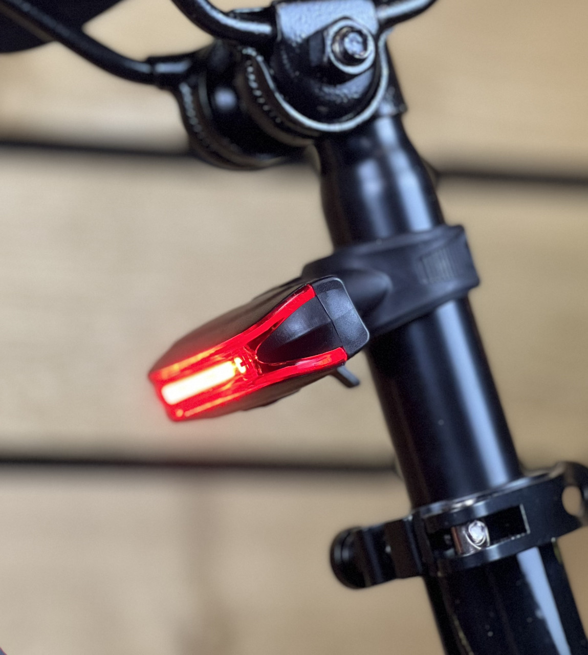 Фонарик на велосипед ліхтарик фара задня ONRIDE Bright (65 lm, 500 mAh, Type-C), пластикова чорна