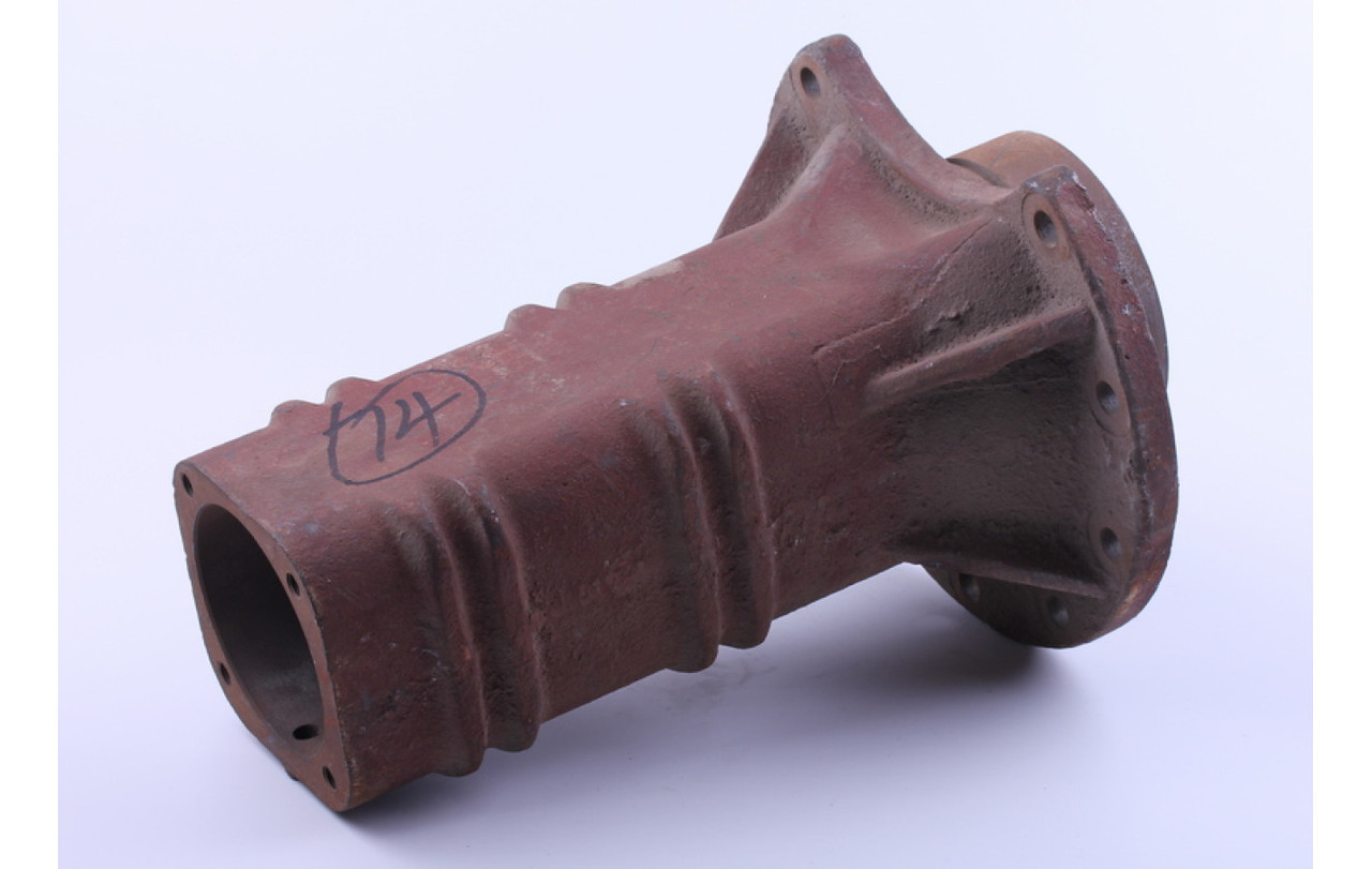 Корпус правої півосі заднього мосту Jinma 200/204/240/244