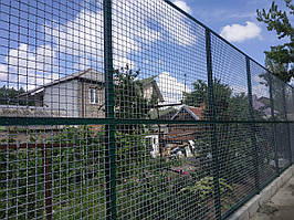 Встановлення забору зі зварної сітки