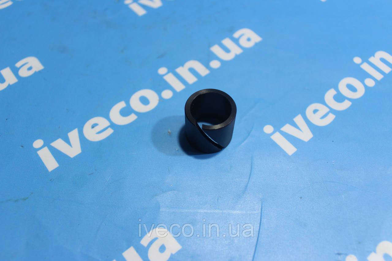 Втулка тяги КПП Iveco Stralis Trakker EuroTrakker 42008074