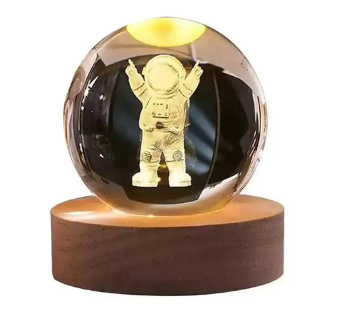 Світлодіодний нічник кришталева куля декоративний 3D-нічник Астронавт