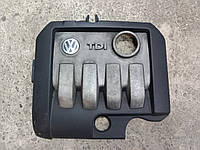 Декоративна кришка двигуна Volkswagen Passat B6, Touran, Golf 5. 1.9 TDI. 03G103925BR.