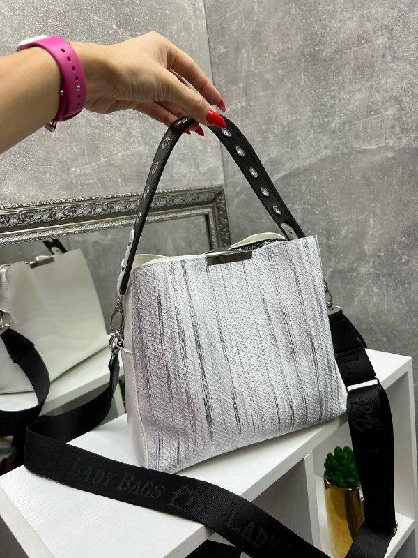 Жіноча сумка через плече стильна кроссбоді біла екошкіра пітон