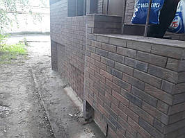 Кладка цегли облицювальна