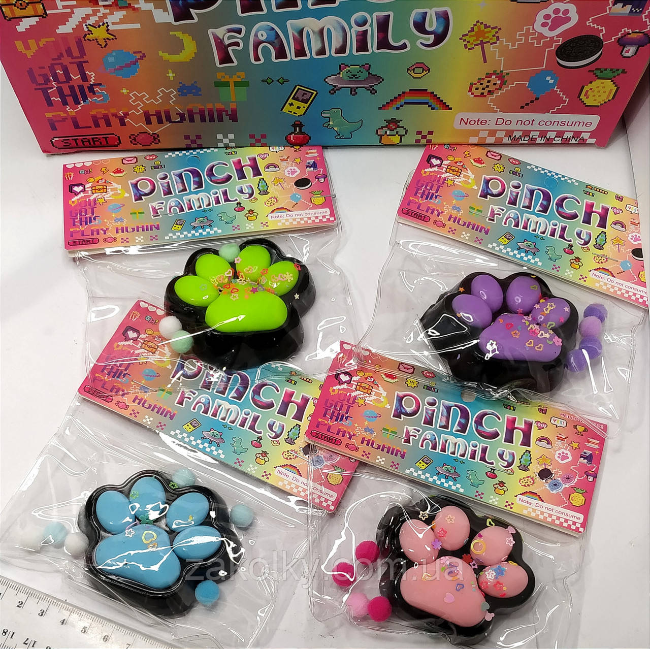 Антистрес Таба лапка чорно-кольорова.