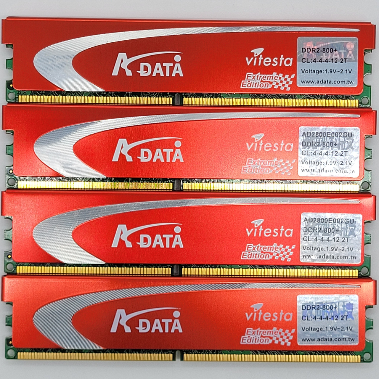 Комплект оперативної пам'яті ADATA DDR2 8Gb (4x2Gb) 800MHz PC2-6400U 2R8 CL4 (AD2800E002GOU) Б/В