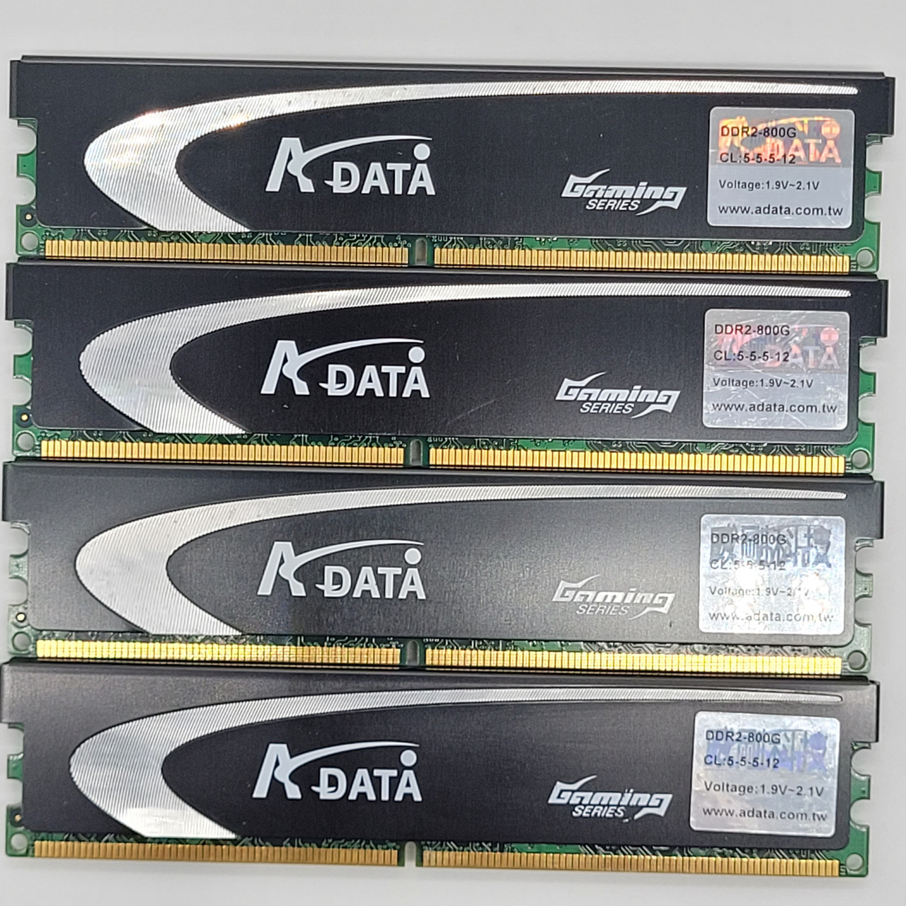 Комплект оперативної пам'яті ADATA DDR2 8Gb (4x2Gb) 800MHz PC2-6400U 2R8 CL5 (AD2800G002GOU) Б/В