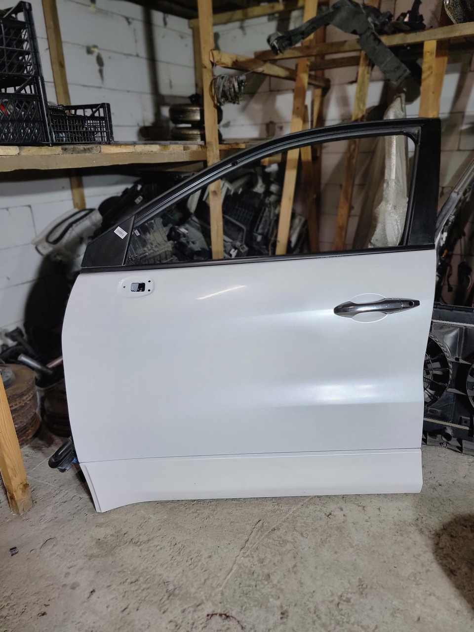 Двері передні 67050-STK-A90ZZ Acura RDX 07-12