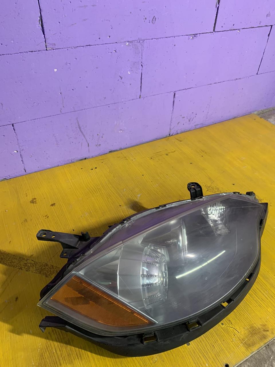 Фара права передня Xenon з блоком 33101-STK-A01 Acura RDX 07-12