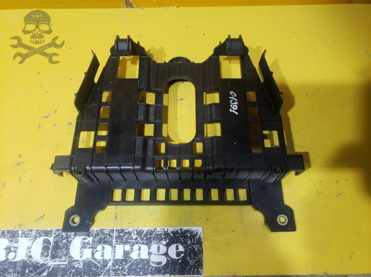 Корпус блока керування кронштейн Mercedes-Benz A w169 w245 A1695453740 (01391)