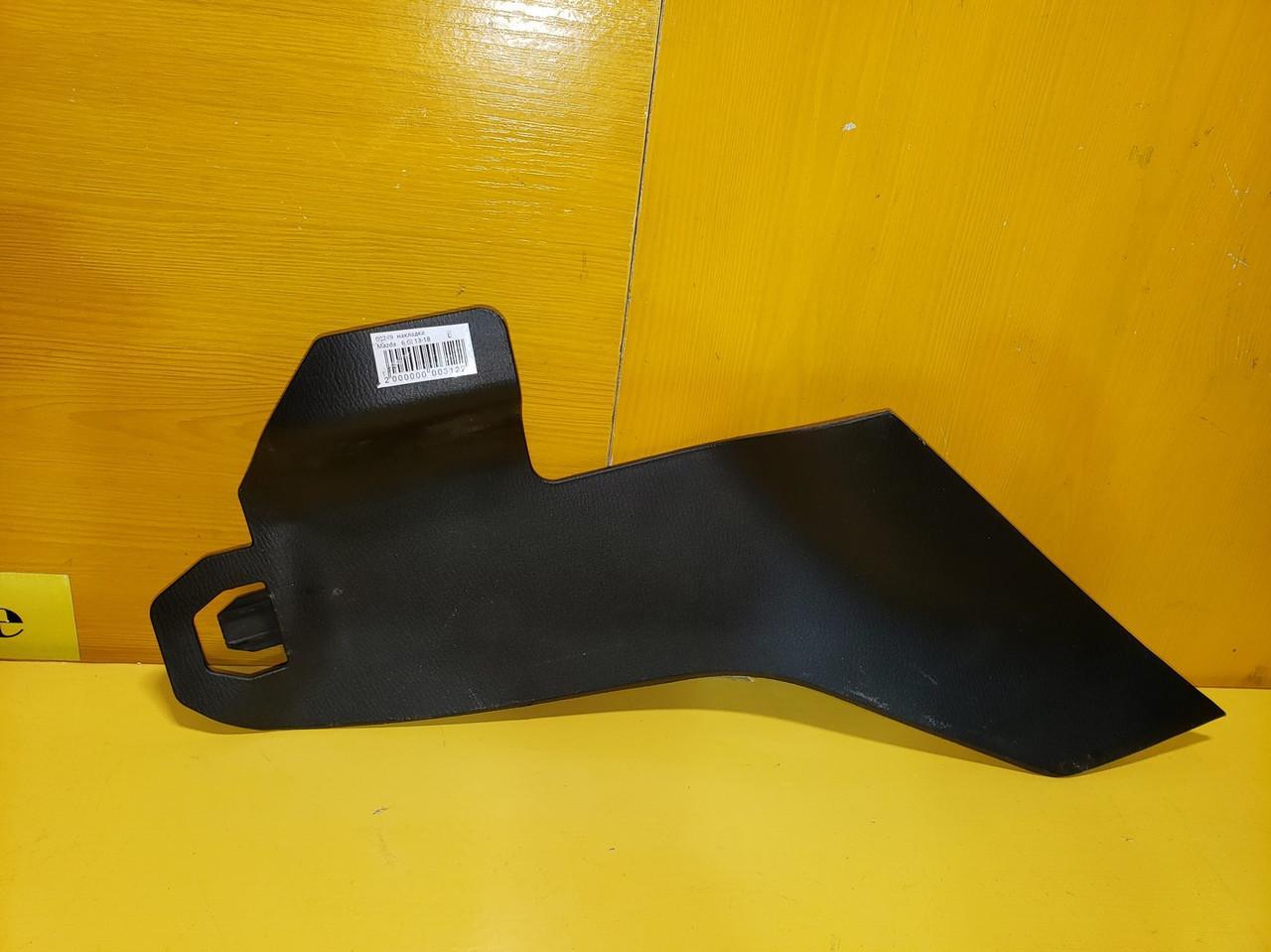 Накладка центральної консолі ліва бічна GHP96424002 Mazda 6 (GJ/GL)