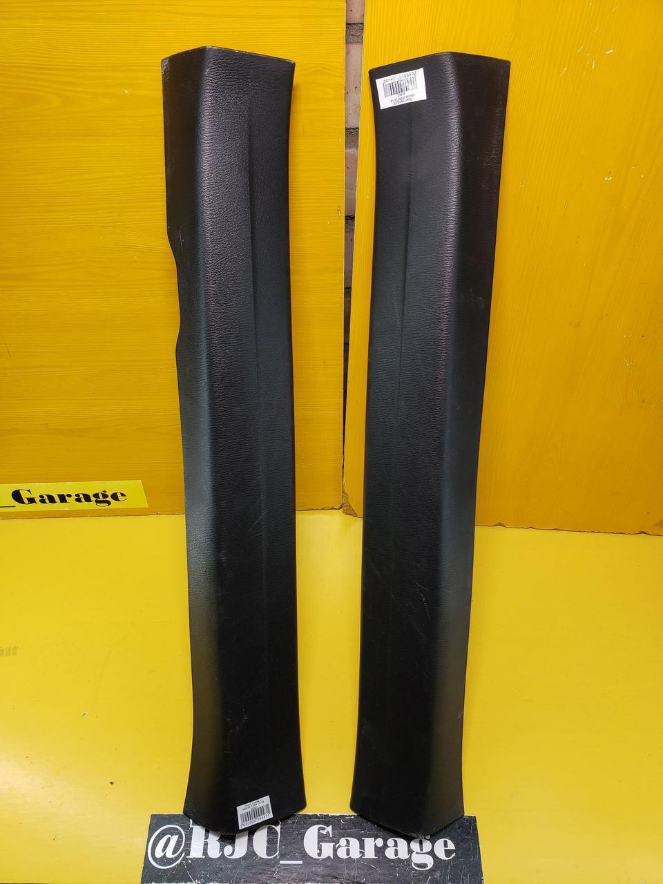 Накладка/ Обшивка порога переднього права BHN9-68-720A-02 Mazda 3 (BM/BN)