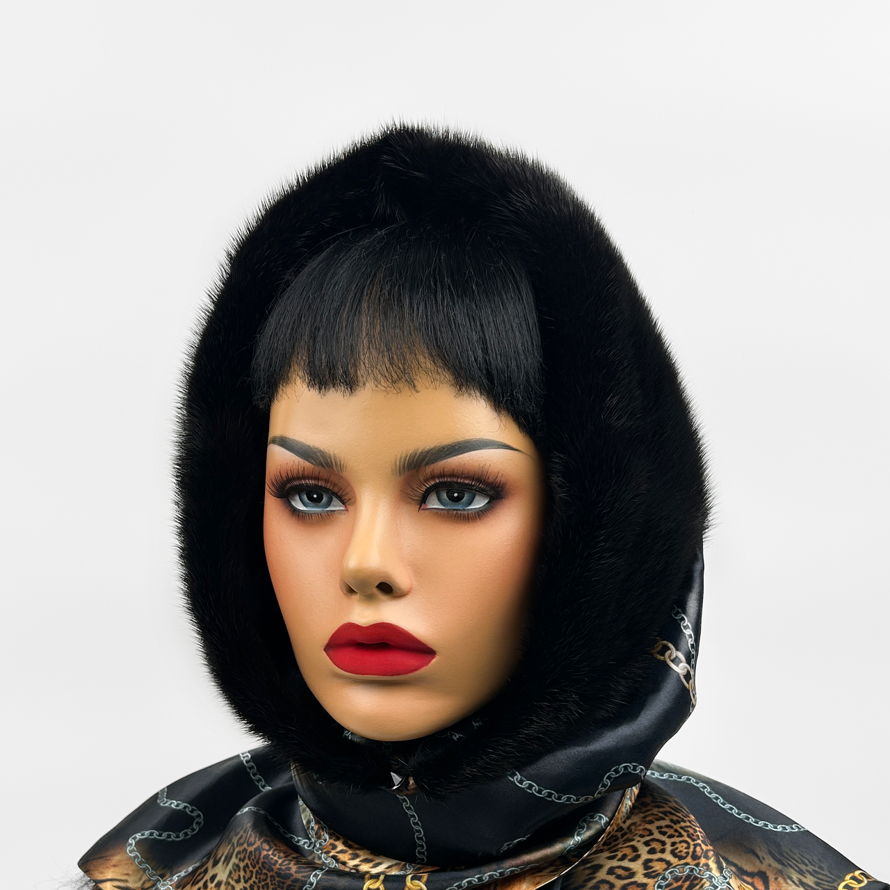 Хутряний капор-капюшон із чорної норки