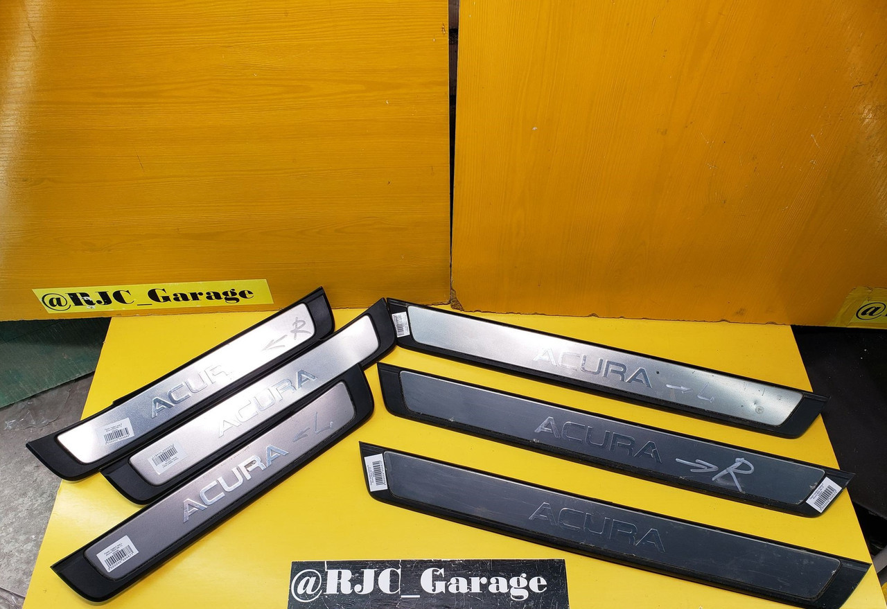 Накладка порога (внутренняя) перед L Acura RDX 07-12 84202-STK-A00