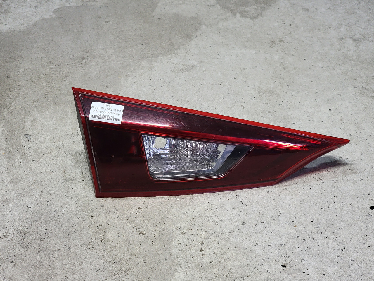 Ліхтар внутрішній лівий B45A-51-3G0 Mazda 3 14-18 (02085)