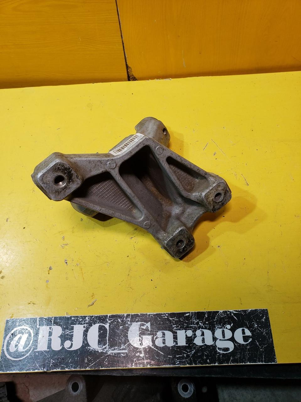Кронштейн кермової рейки 53434-STK-A01 Acura RDX 07-12