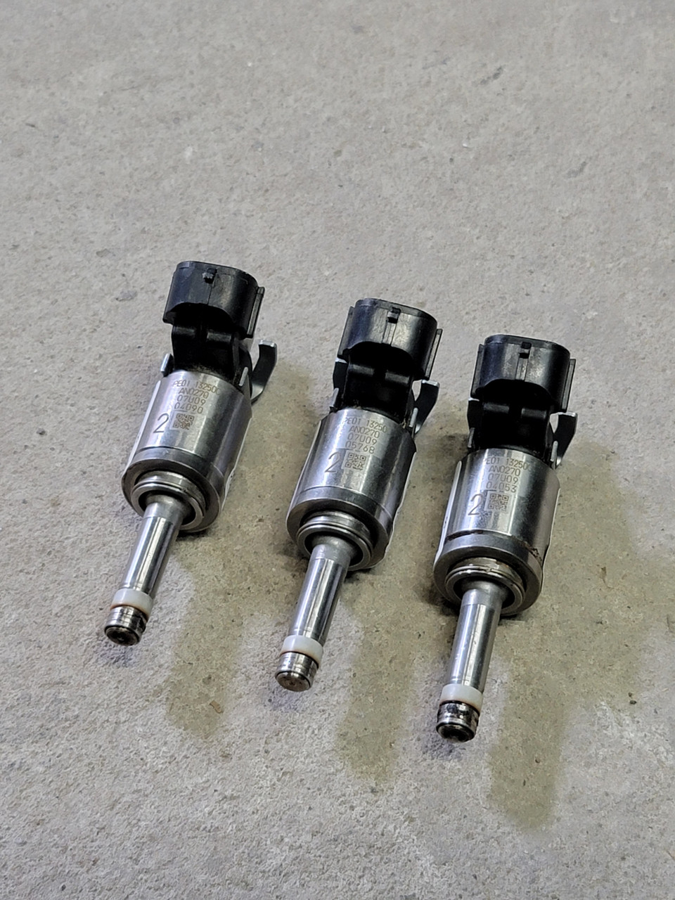 Форсунка розпилювача PE01-13-250C Mazda 3 14-18 BM (02277)