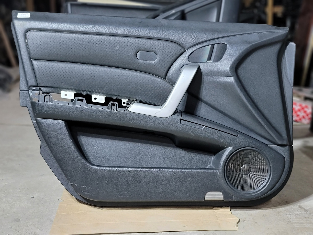 Карта / Обшивка дверей перед ліва 83550STKA01035 Acura RDX 06-11 (02397)