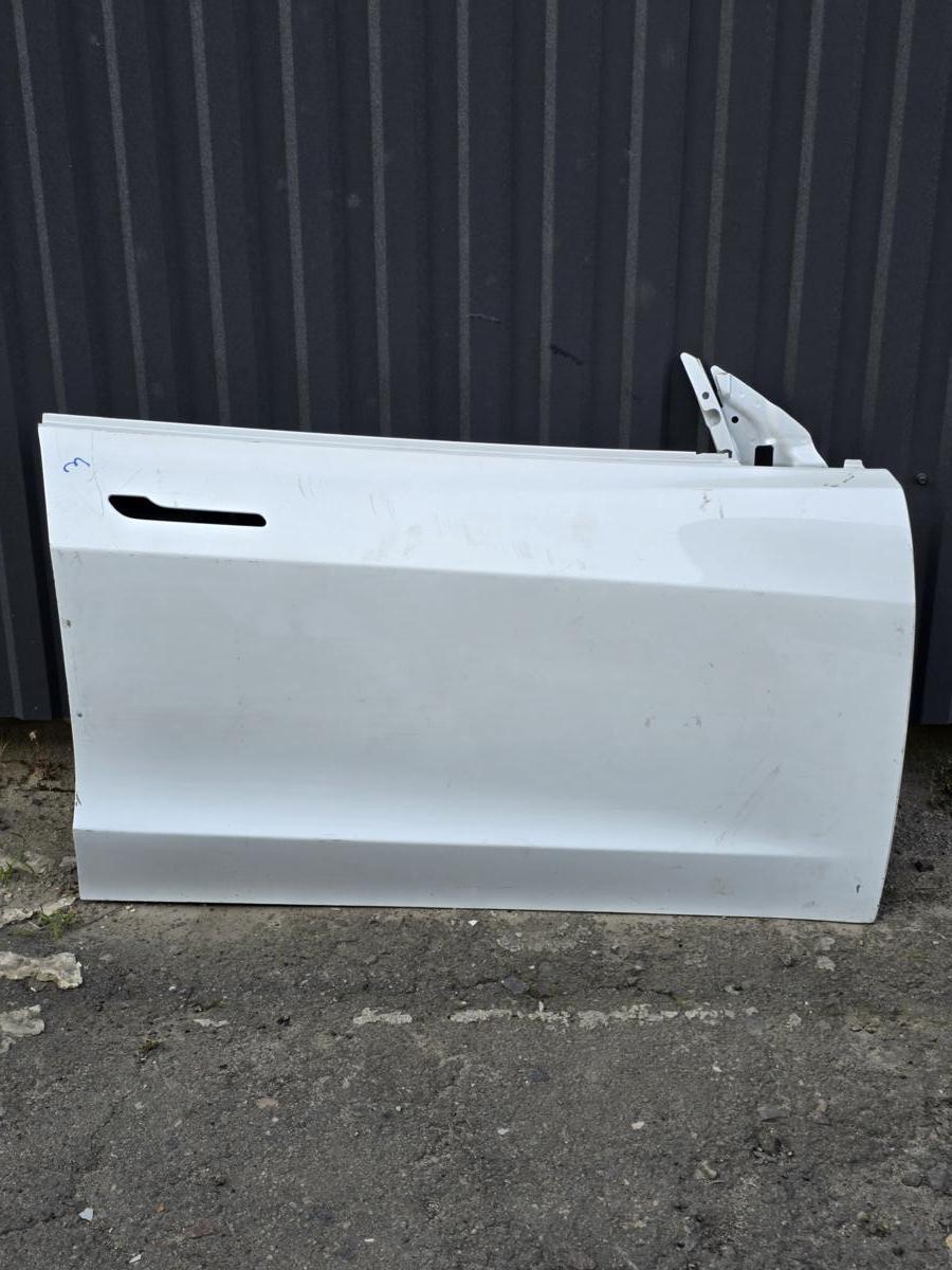 Двері голі передні права Tesla Model 3 18- 1081420E0C (02605)