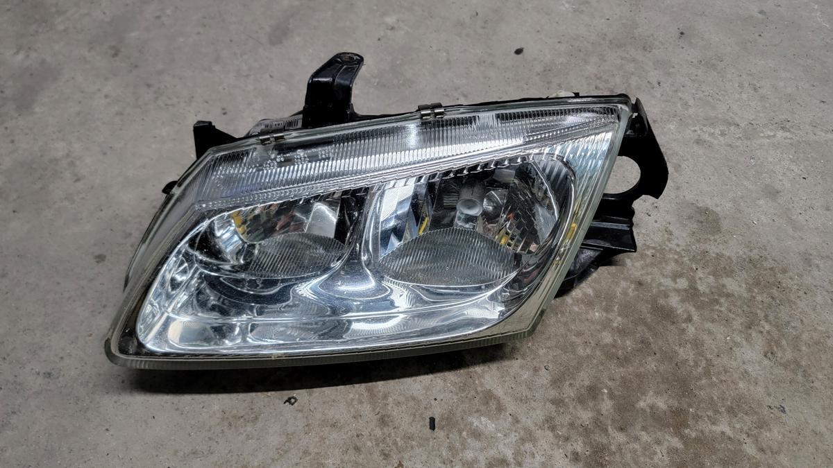 Фара передня ліва Nissan Almera N16 Ніссан Альмера 26060BN011 89003331 (02647)