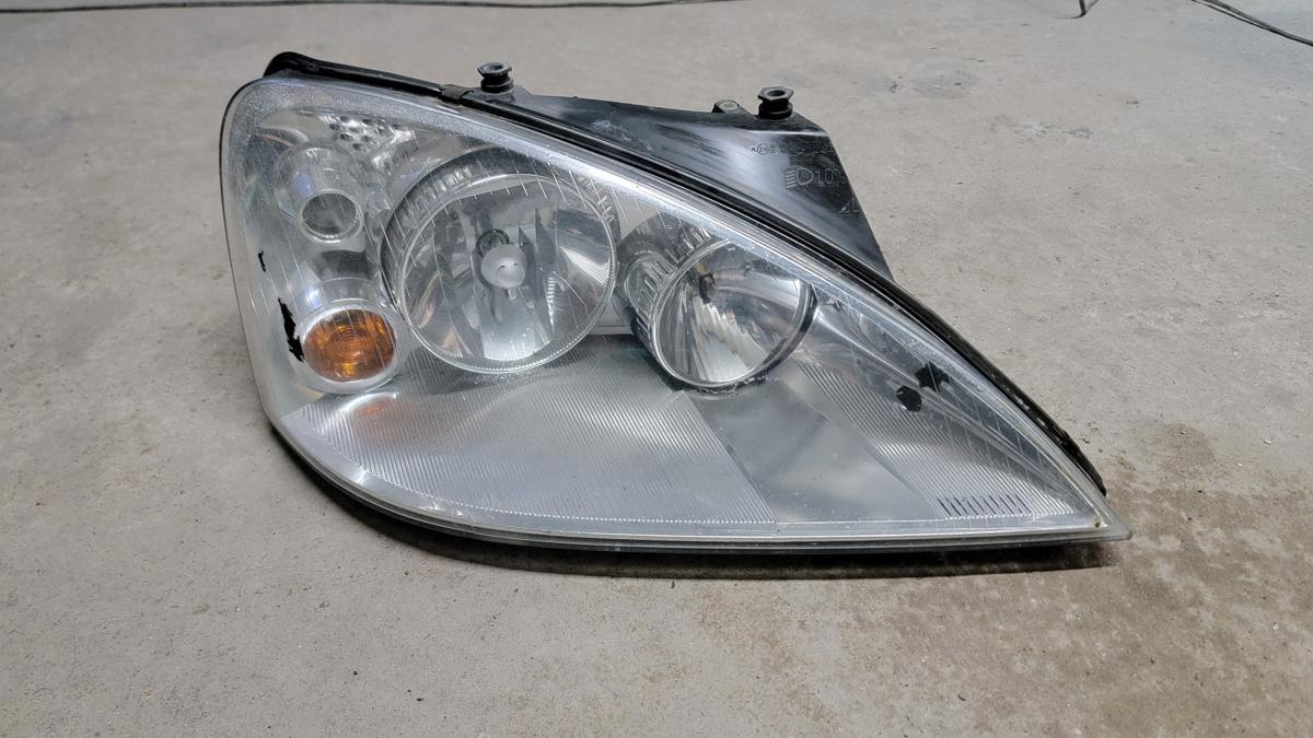 Фара передня права Ford Galaxy I 2000-2006 1305235533 (02648)