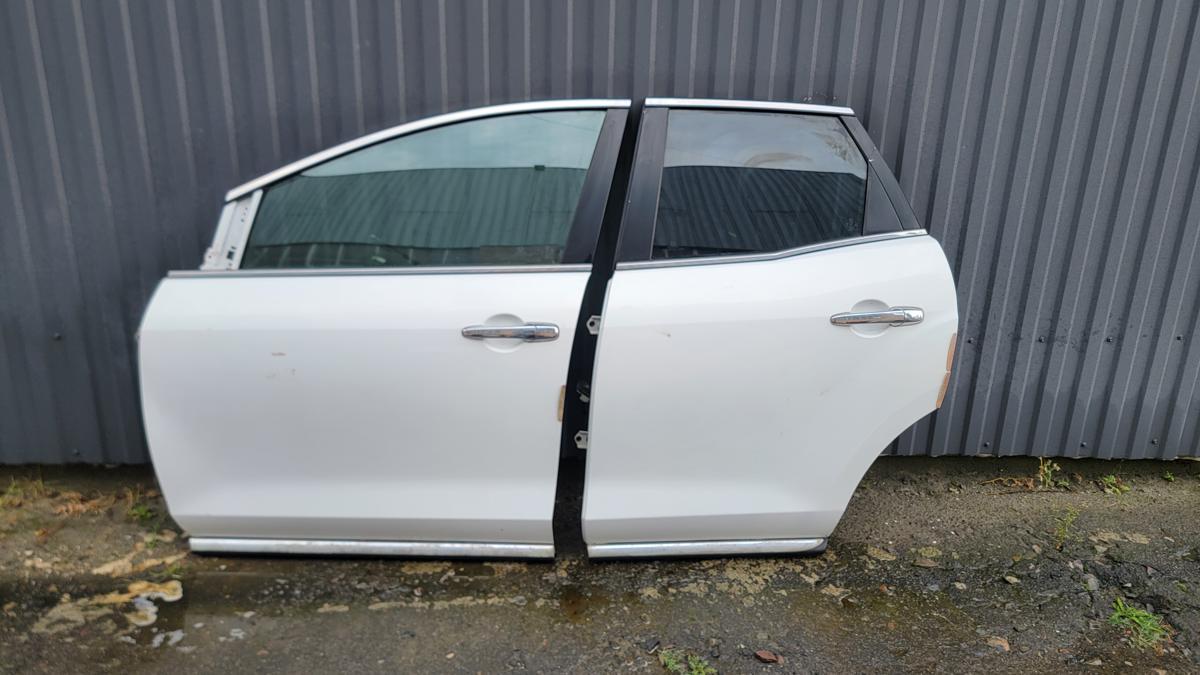 Двері задні ліві для Mazda CX-7 2012 EGY15902XR (02665)