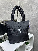 Жіноча велика сумка стьобана містка стильна міська чорна плащівка