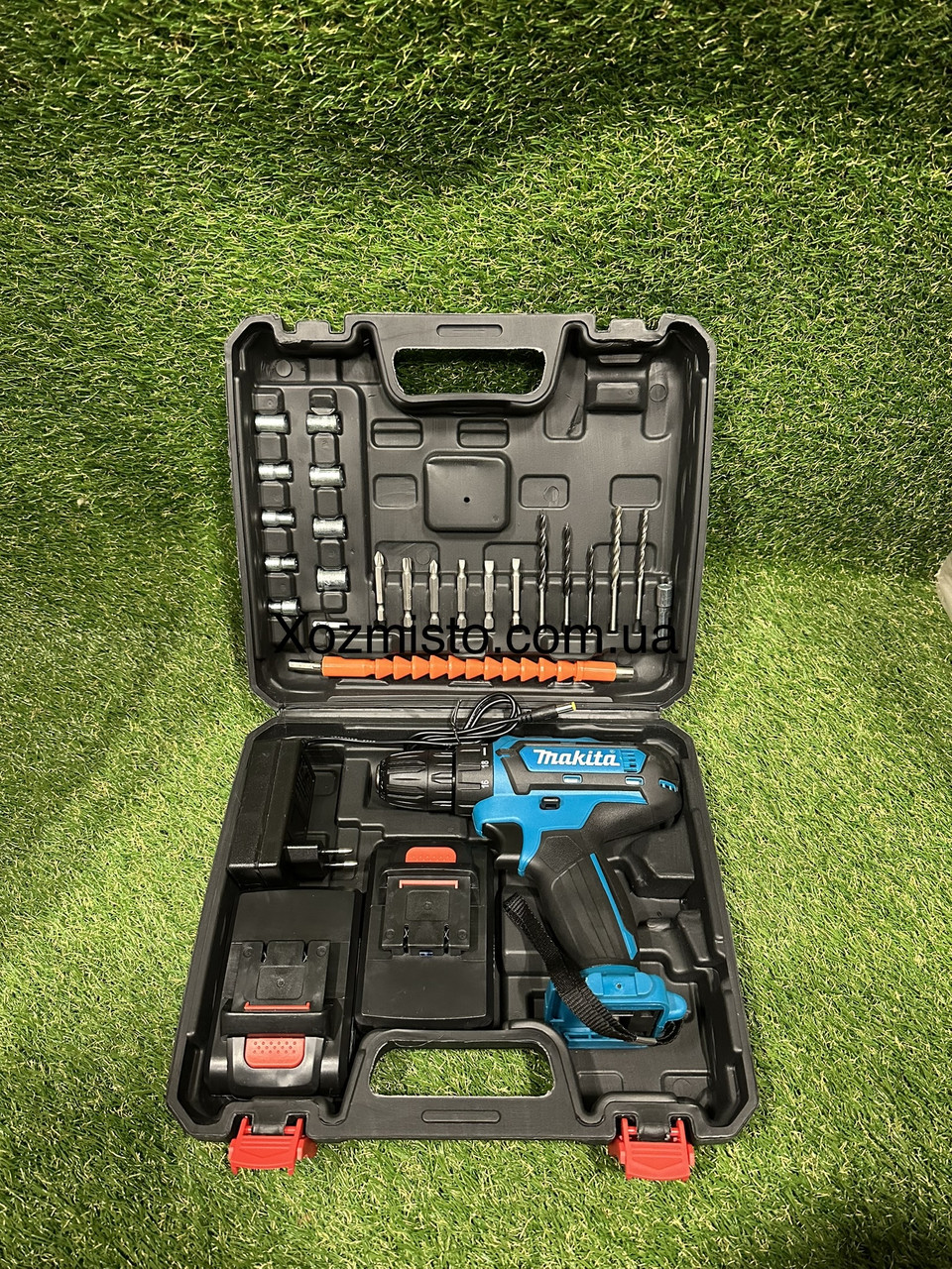 Шурупокрут Makita 331 DWE (24 V, 5.0 AH) з набором інструментів, запасний акумулятор
