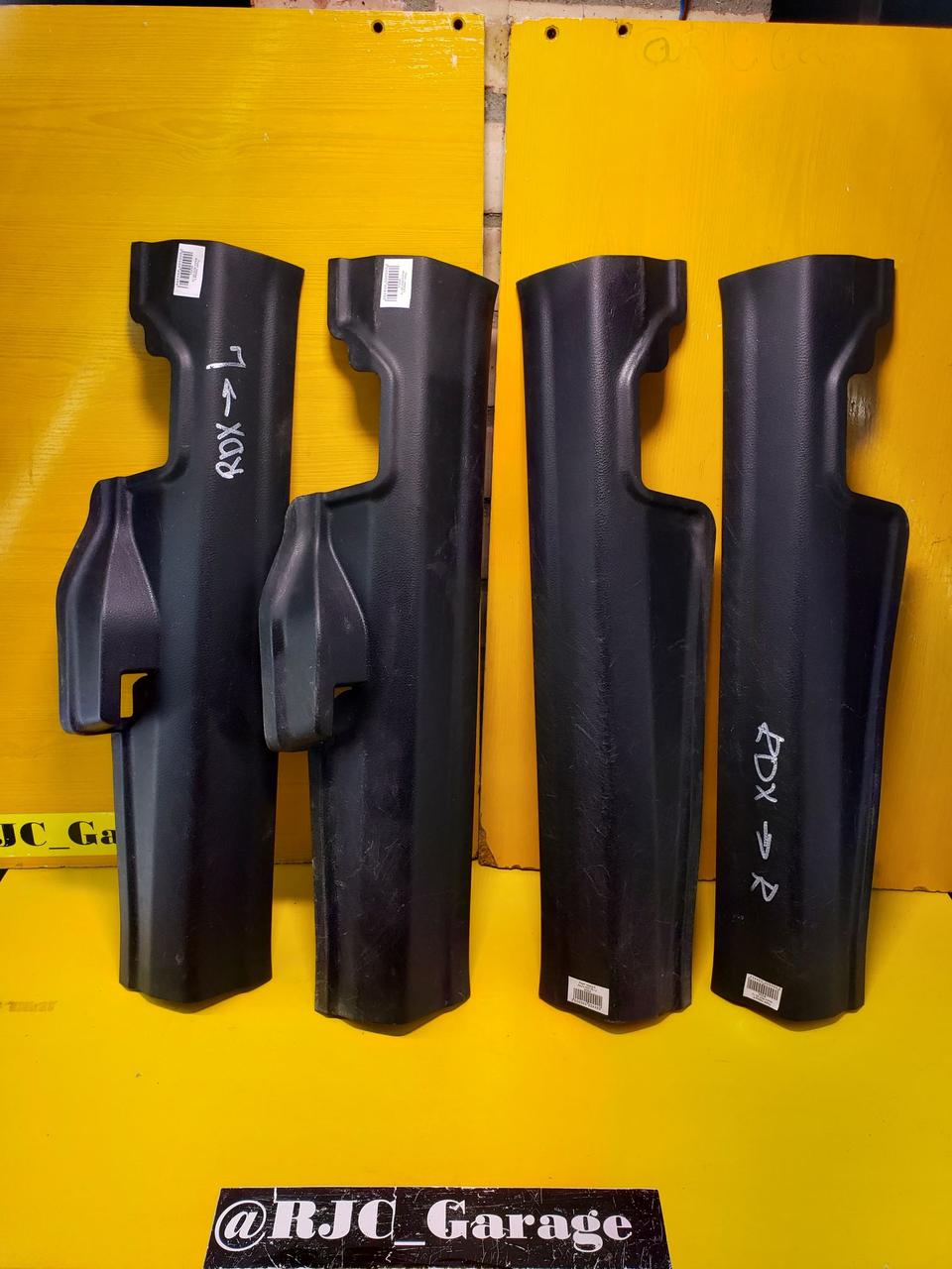 Накладка порогу передня права Acura RDX 07-12 84201-STK-A01