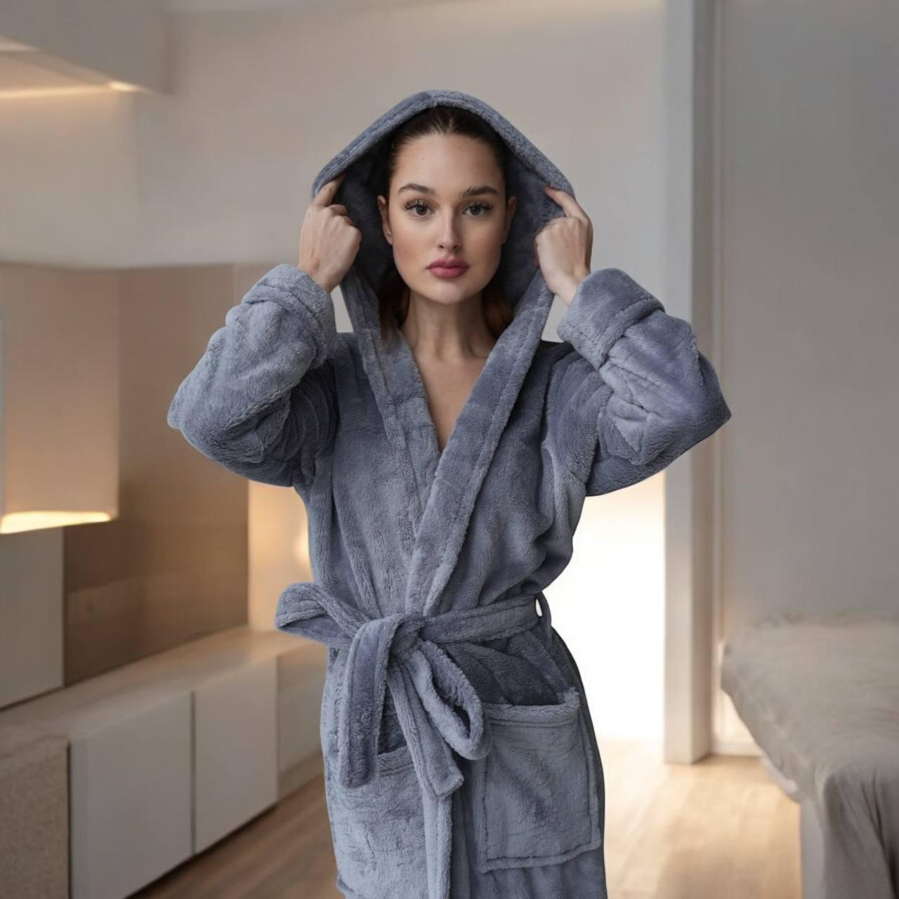 Халат жіночий теплий довгий з капюшоном домашній сірий на запах