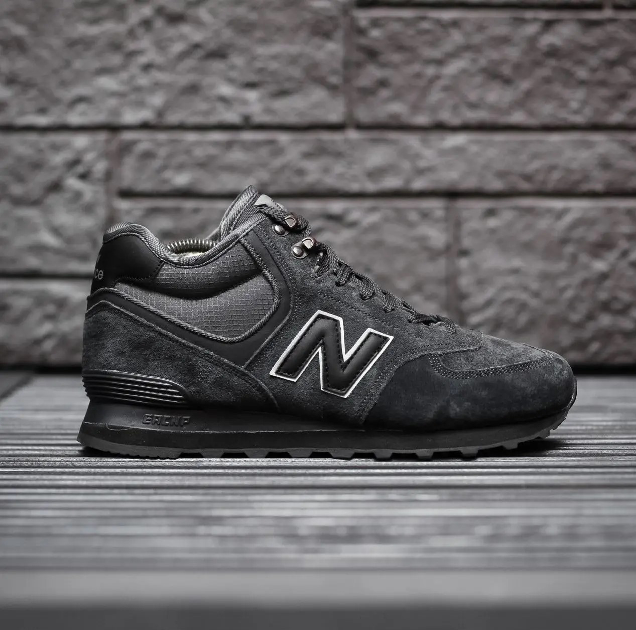 Зимові кросівки черевики New Balance 574 замшеві з хутром сірі, фото 1