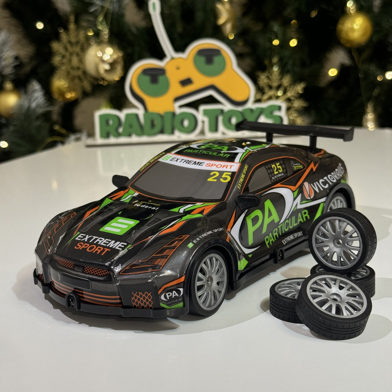 Машинка для дрифту на радіоуправлінні Extreme Black-Green | Дрифт машинки на пульті управління | Дрифтова машина на радіокеруванні, фото 1