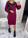 Нарядна пряма жіноча сукня міді з мереживом вільне красиве бордове плаття з довгим рукавом, фото 2