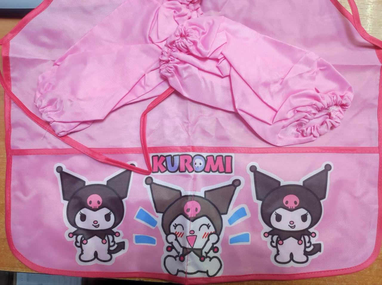 Комплект 127-2 (фартух 50х45см+нарукавн.26см) поліестер "Зайчик Kuromi" 2 види (уп12), фото 1