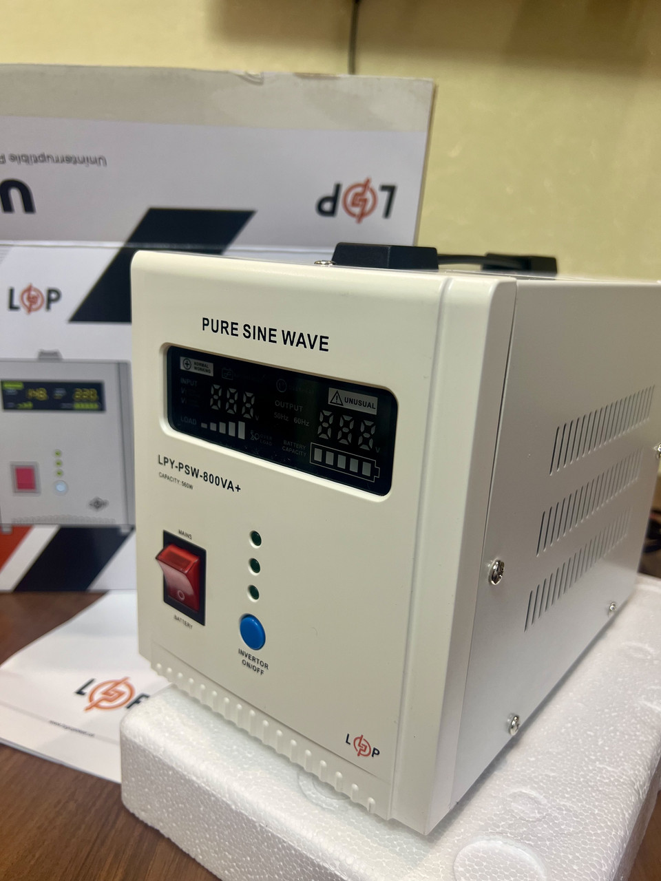ДБЖ з правильною синусоїдою 12V LPY-PSW-800VA+(560Вт)5A/15A