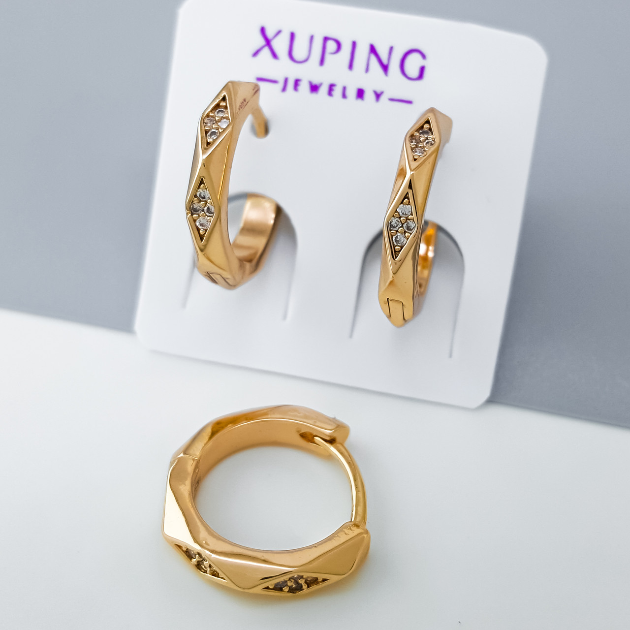 Сережки "Асиметрична Доріжка" з розсипом каміння, медзолото Xuping позолота 18К