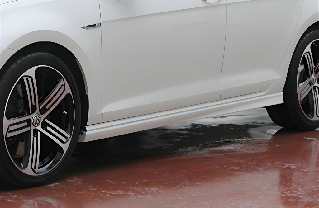 Бокові пороги DPT V-6 (чорний глянець) для Volkswagen Golf 7/E-Golf