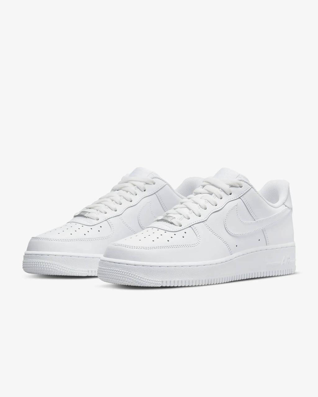 Стильні кросівки Nike Air Force 1 '07 40 (7 US) 25,5 см Білий 1159819232