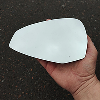 Вкладиш дзеркала лівого Audi A4 B9 (Ауді А4 Б9) після 2016