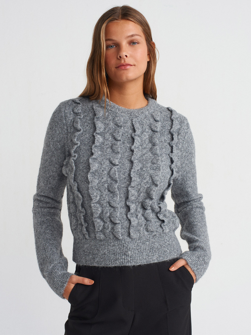 Светр з декоративними елементами сірий 10642 (2000000138909), фото 1