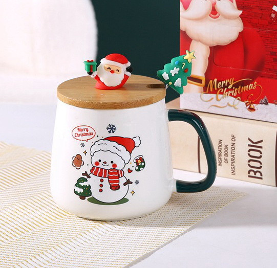 Новогодний подарочный набор чашка с ложкой в авторской упаковке Новогодний подарочный набор чашка с ложкой в авторской упаковке