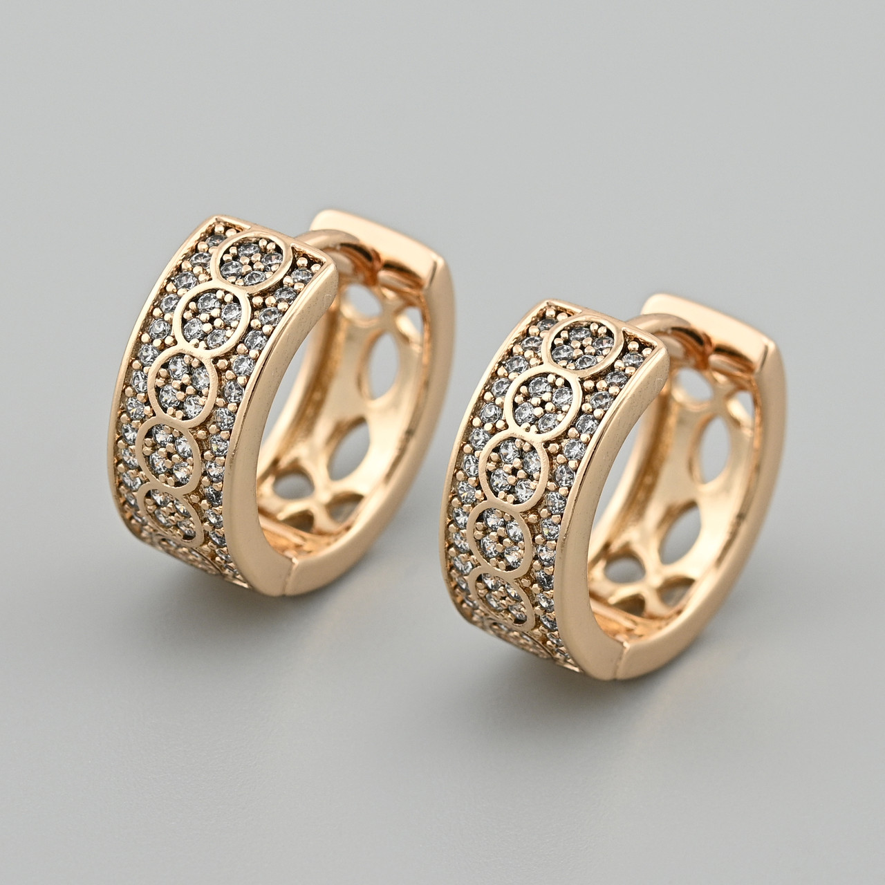 Сережки Джуді 47033 розмір 15х7 мм білі фіаніти вага 4.8 г позолота 18К, фото 1