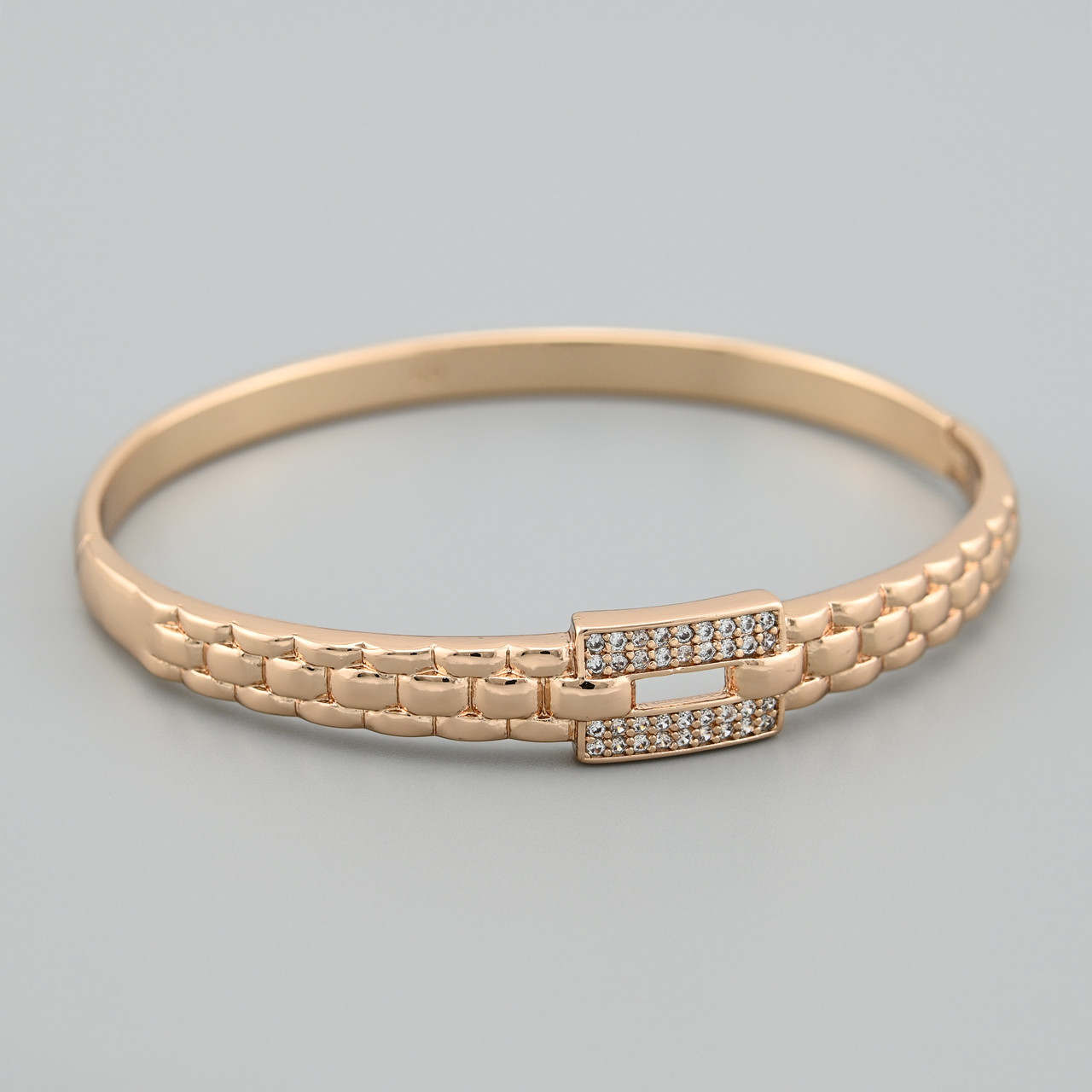 Жорсткий браслет Магнетизм 47504 ширина 9 мм білі фіаніти позолота 18К довжина 15-18, фото 1