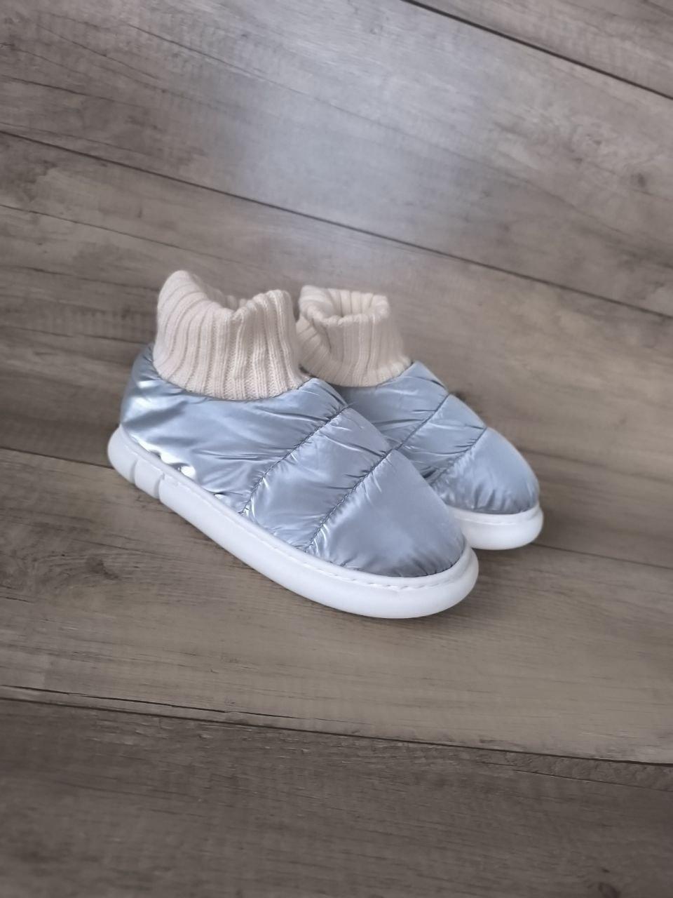 Дутики уги СІРНІ високі з НІКОСОМ на білій підошві жіночі без застібки непромокальні зимові