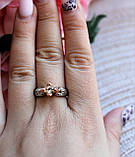 Жіноче комбіноване кільце "Квітка" з камінцем в середині, розмір 18, фото 2