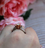 Жіноче комбіноване кільце "Квітка" з камінцем в середині, розмір 18, фото 3
