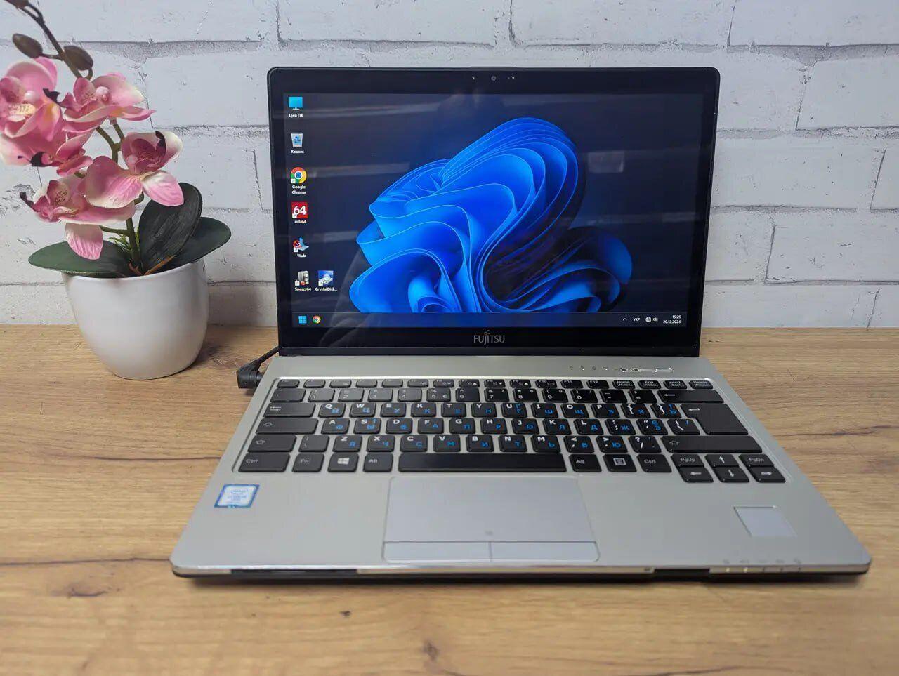 Б/в Ультрабук Б-клас Fujitsu LifeBook S937 13.3" 1920x1080 Touch| i5-7300U| 4GB RAM| 128GB SSD| HD 620| Без АКБ
